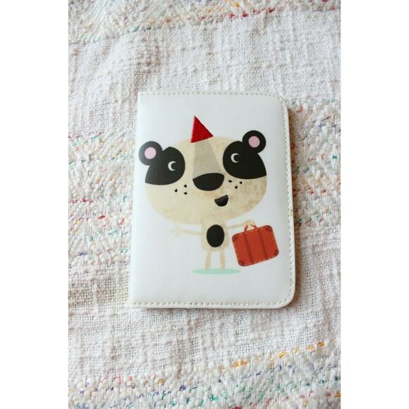 Paperchase Bon Voyage London Bear Cupcake Passport Holder - Picture 1 of 3